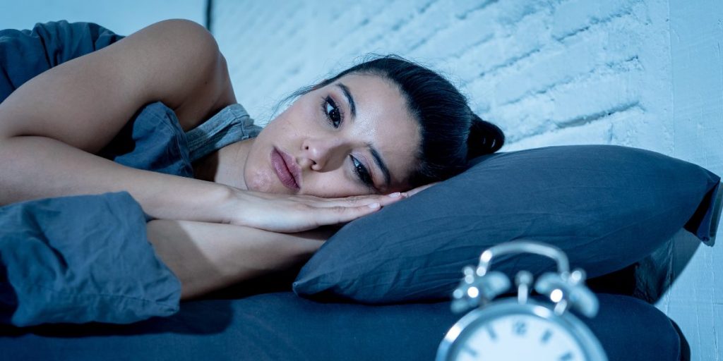 Mất ngủ có thể là một trạng thái cấp, dai dẳng hay tái phát. Một mất ngủ cấp thường kéo dài vài ngày hay vài tuần thường liên quan đến những sự kiện trong đời sống hoặc thay đổi đồng hồ sinh học hoặc môi trường sống.